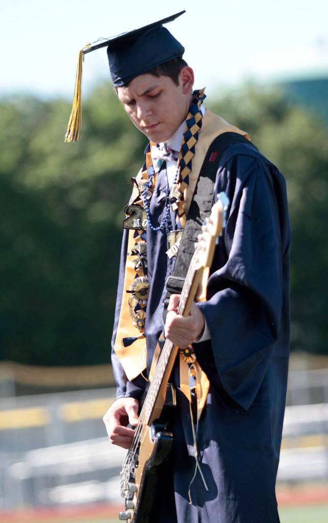 Scenes from Bainbridge graduation 2019 - Part I | Photo gallery