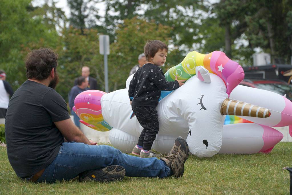 Pictures of Pride: Third Bainbridge festival draws biggest crowd yet — Part I | Photo gallery