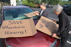 Housing Kitsap board gives Bainbridge nonprofit 30 days to find more money for purchase of apartment complex