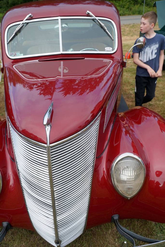 Classic Car Cruise-In returns to highway intersection | Photo gallery