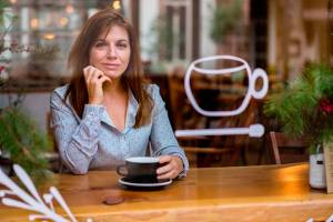 Relationship expert visits Eagle Harbor Book Company