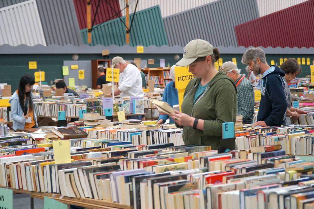 A peek before the preview: A look behind-the-scenes at the annual BI Rotary Auction and Rummage Sale - Part I | Photo gallery