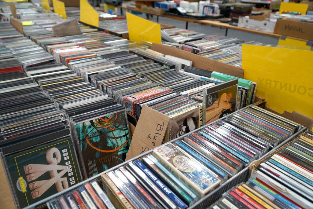 A peek before the preview: A look behind-the-scenes at the annual BI Rotary Auction and Rummage Sale - Part I | Photo gallery