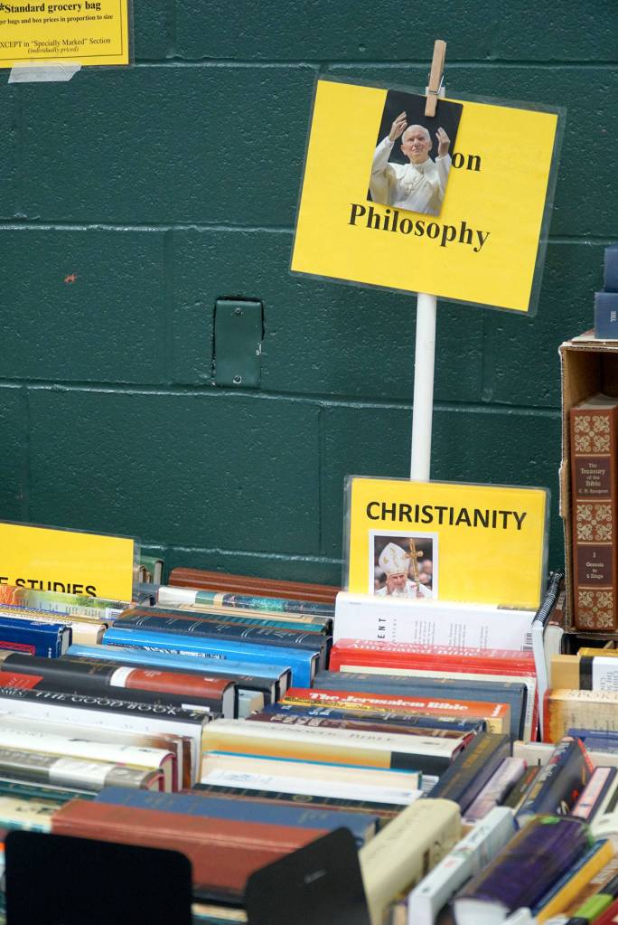 A peek before the preview: A look behind-the-scenes at the annual BI Rotary Auction and Rummage Sale - Part I | Photo gallery