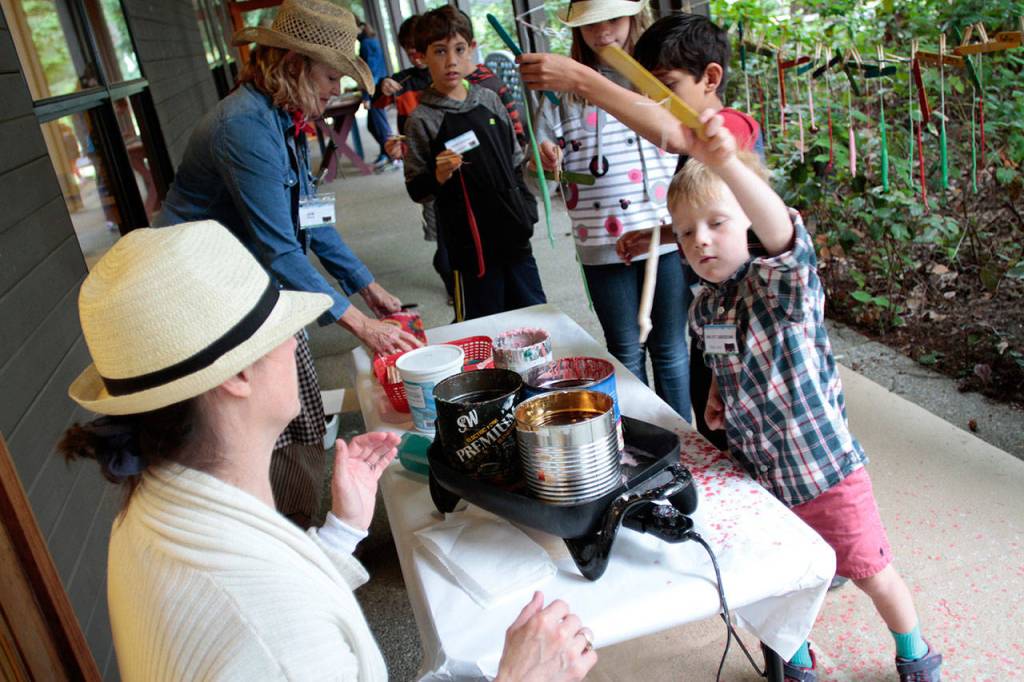 Living ‘On the Frontier’ at Rolling Bay Presbyterian bible school | Photo gallery