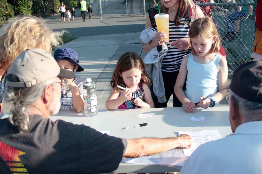 Hasty moments: Pictures from the fifth Kiwanis All-Comers Track Meet | Photo gallery