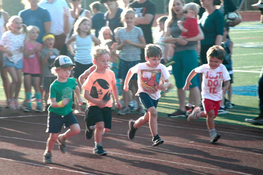 Hasty moments: Pictures from the fifth Kiwanis All-Comers Track Meet | Photo gallery