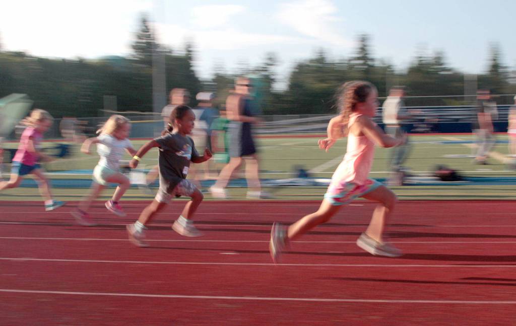 Hasty moments: Pictures from the fifth Kiwanis All-Comers Track Meet | Photo gallery