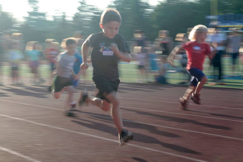 Hasty moments: Pictures from the fifth Kiwanis All-Comers Track Meet | Photo gallery