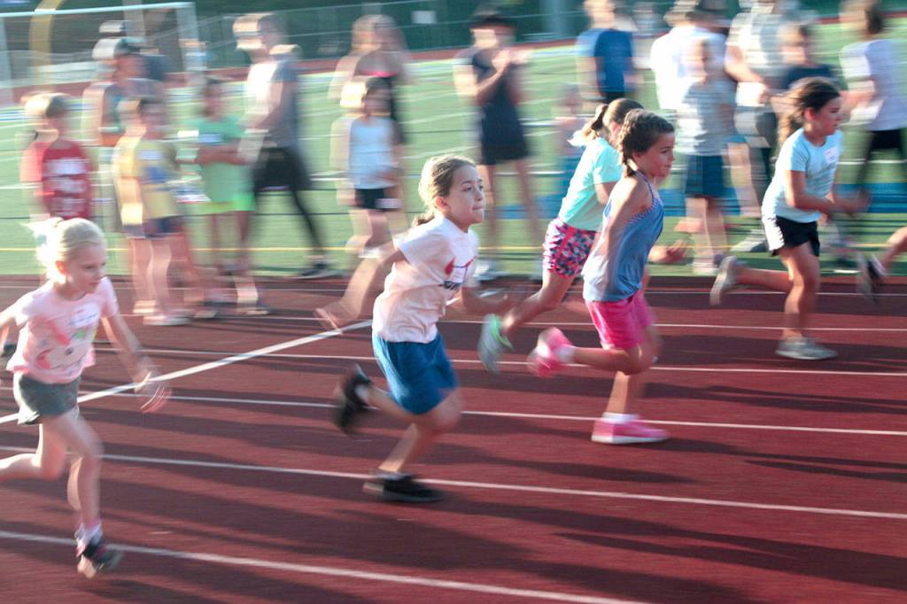 Hasty moments: Pictures from the fifth Kiwanis All-Comers Track Meet | Photo gallery