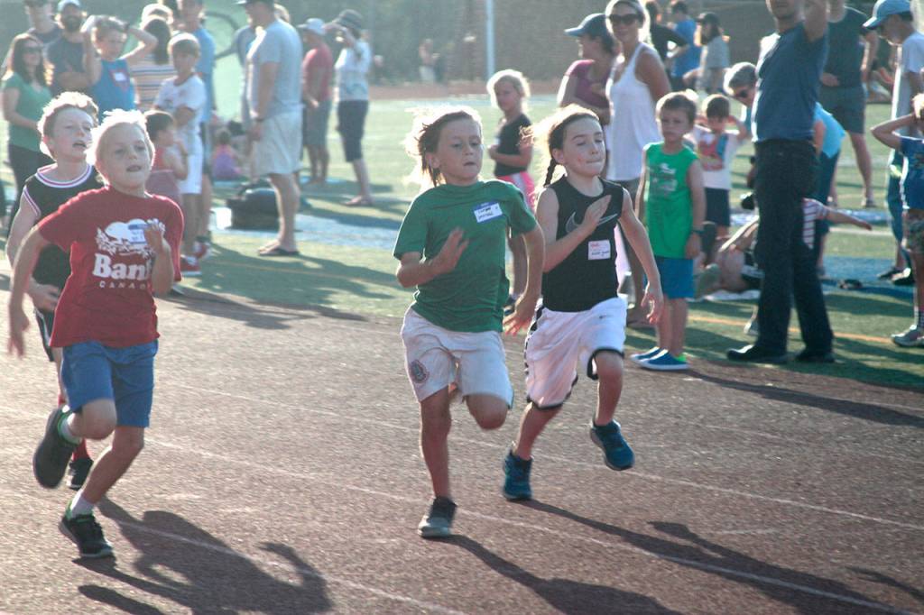 Hasty moments: Pictures from the fifth Kiwanis All-Comers Track Meet | Photo gallery