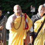 Bainbridge says ‘Enough’ at vigil against gun violence | Photo gallery