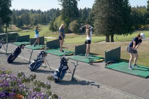 Largely untested, green girls golf team drives into bellwether year | FALL SPORTS PREVIEW
