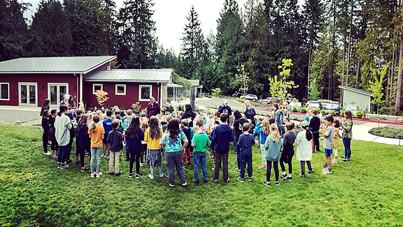 Students gather to call for peace