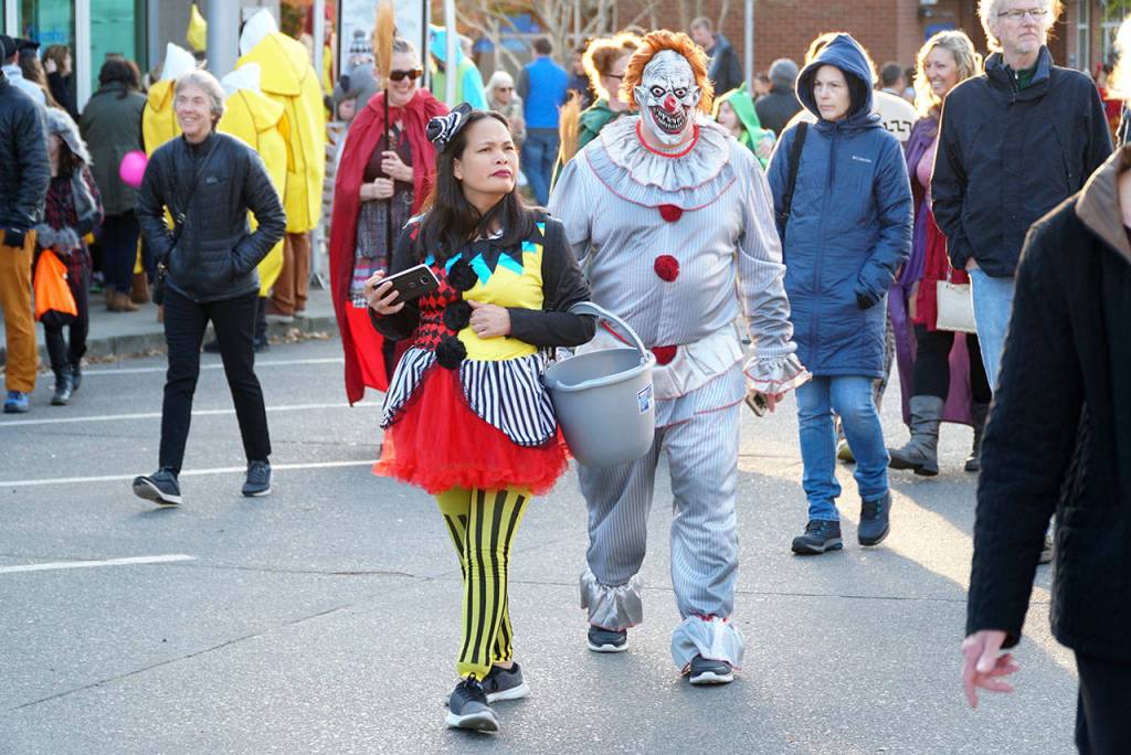 Picking pumpkins, changing faces: Snapshots of the year’s spookiest holiday on Bainbridge Island | Photo gallery