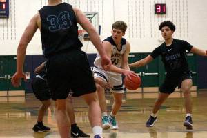 BHS boys down 59-52 against Chief Sealth in basketball | Photo gallery