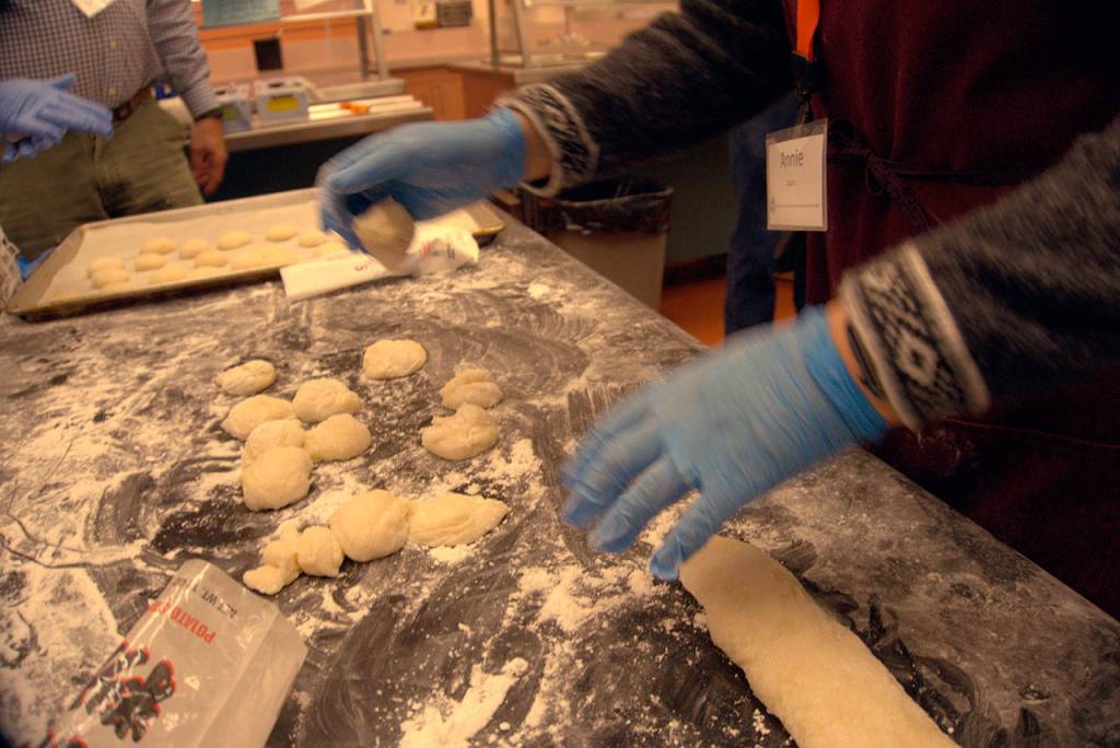 More mochi moments: Annual New Year’s gathering returns to Woodward Middle School | Photo gallery