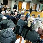Council chambers at Bainbridge Island City Hall filled quickly to capacity before the start of the Winslow Hotel public hearing. (Brian Kelly | Bainbridge Island Review)