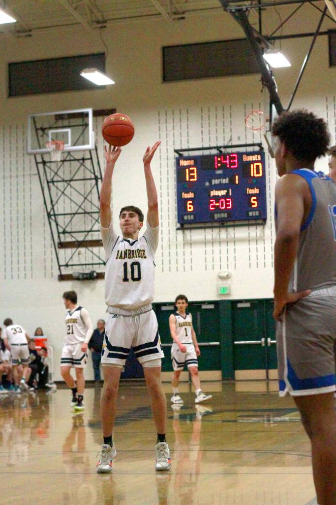 Bainbridge boys jammed by visiting Rams in home hoops defeat | Photo gallery