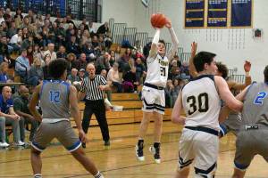 Bainbridge boys jammed by visiting Rams in home hoops defeat | Photo gallery