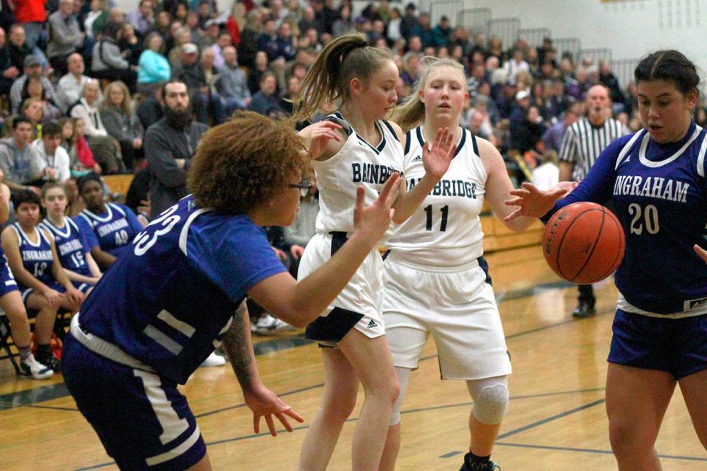 Sweet Senior Night sweep: Island girls best Ingraham 67-40 | Photo gallery