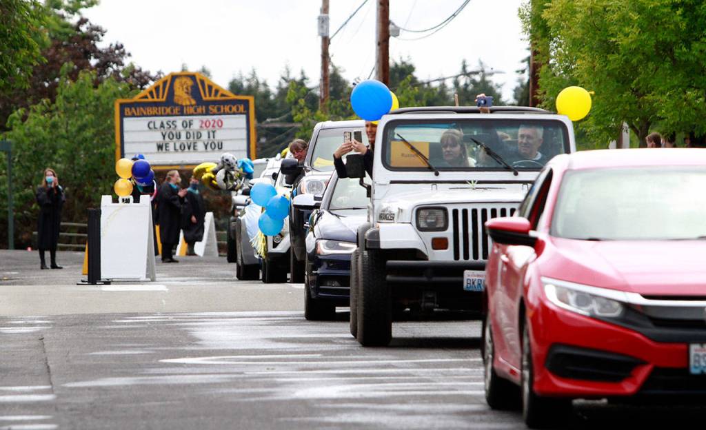 Photo gallery | Pomp despite circumstance: Drive-thru commencement celebrates island grads