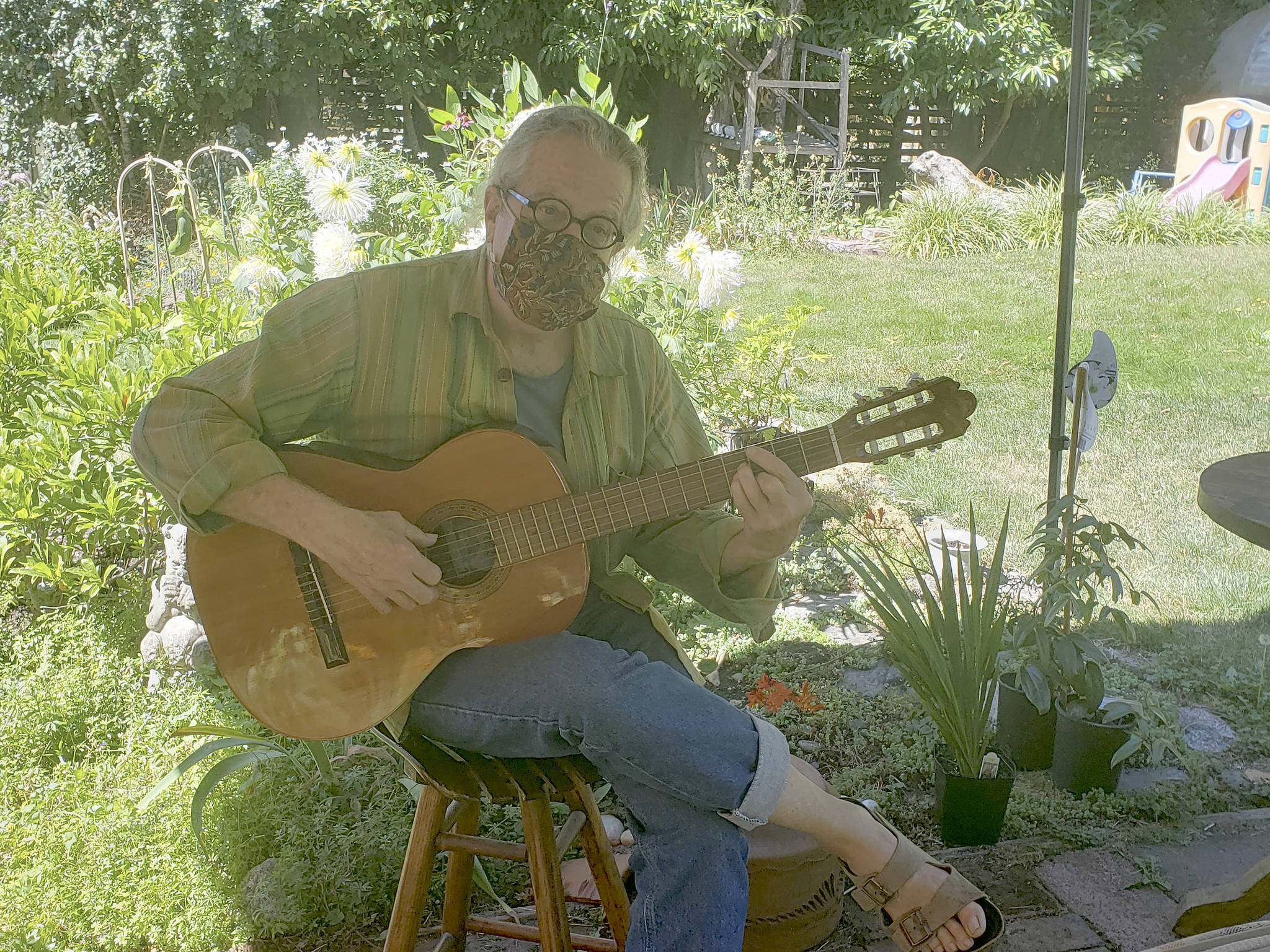 Local luthier, music store owner addresses lack of live music during pandemic