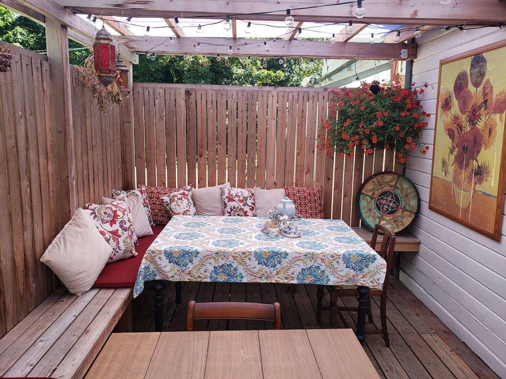 Tea & Apothecary Shop to restore historic buildings