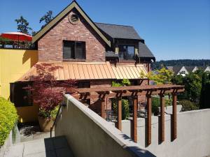 Eagle Harbor Inn offers 7 “island-themed” rooms