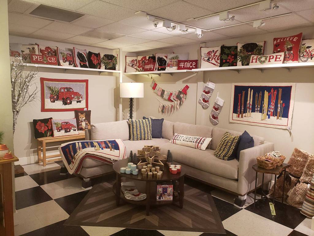 While local businesses continued searching for ways to stay operational during the pandemic, gift shop Dana’s Showhouse opened a second store across the street in Winslow, The Holiday’s by Dana, in order to increase its occupancy and provide folks with a second space to get holiday items. Tyler Shuey/Bainbridge Island Review