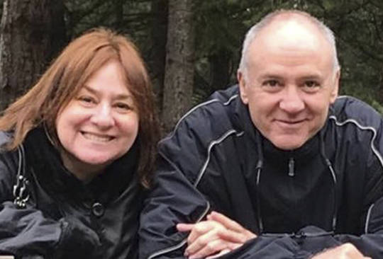 Rabbi Dario Feiguin and his wife Yudi.