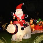 Santa rides a polar bear in the Rolling Bay neighborhood. Nancy Treder/Bainbridge Island Review photos