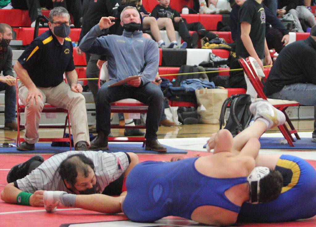 Likewise Quentin Ikuse won his first-round match but was pinned in this second-route battle. Steve Powell/Bainbridge Island Review