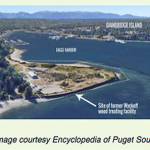 The site is located to the southeast of Winslow.