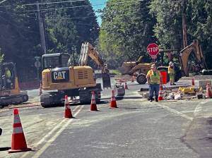 Construction crews working at the corner of Sportsman Road and New Brooklyn Road. Nancy Treder/Bainbridge Island Review