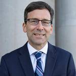 Washington State Attorney General Bob Ferguson will help consumers fight back against scammers at a free online event Sep. 14.