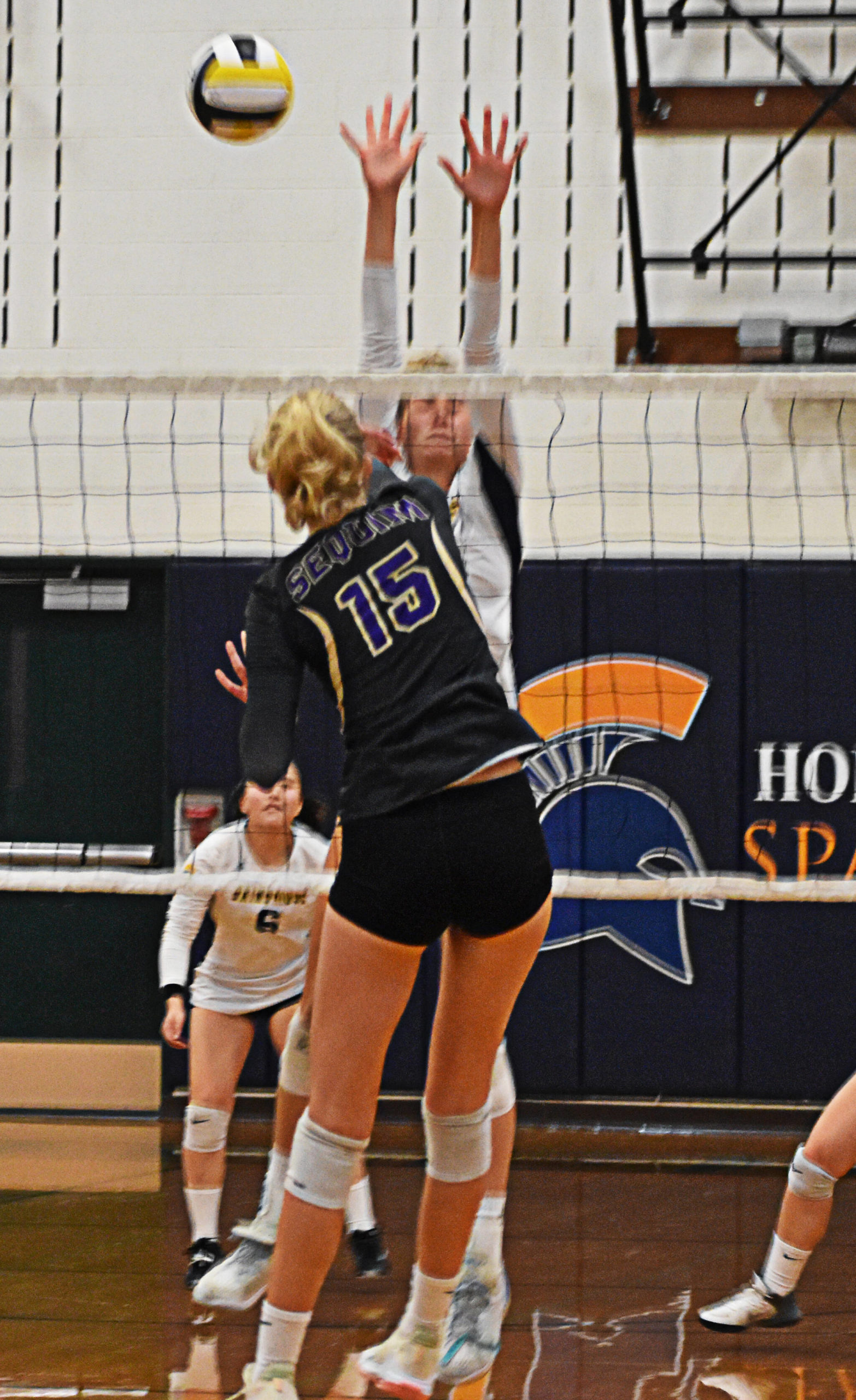 Sequims Kendall Hastings led the charge to come back against Bainbridge. Nicholas Zeller-Singh/Bainbridge Island Review Photos