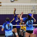 Bremerton looked to keep the match close in the first set.