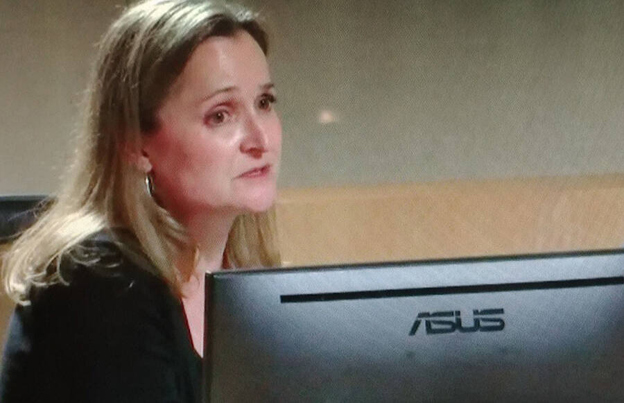 Councilmember Kirsten Hytopoulos makes a motion at the City Council meeting. Steve Powell/North Kitsap Group