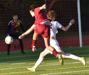 Telmo Buxens-Astorqui shoots the ball at Steilacooms goalie.