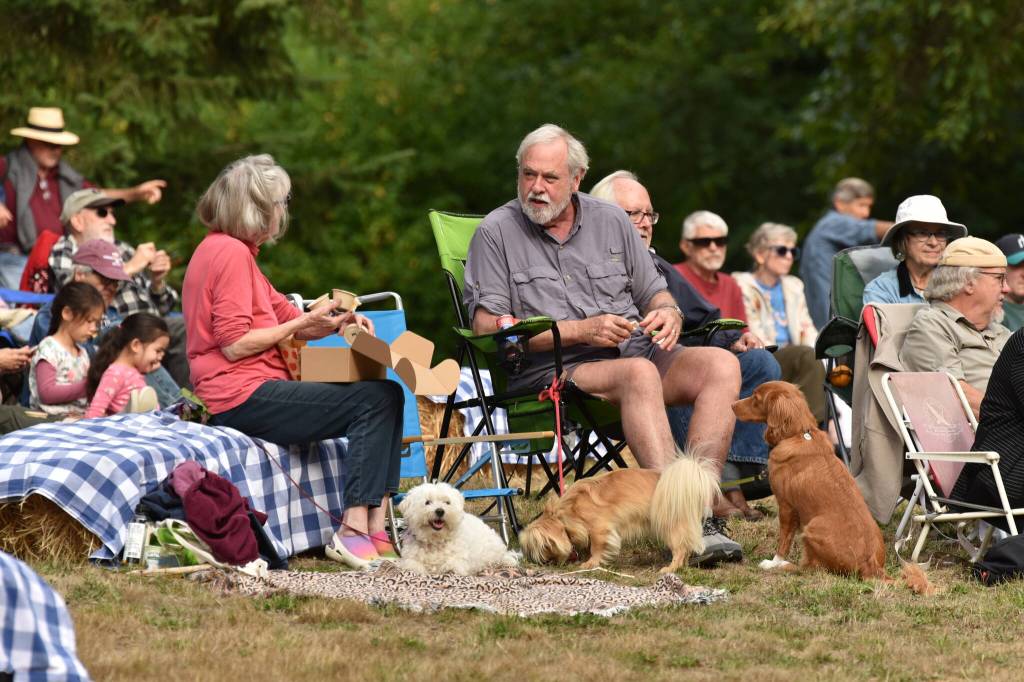 Attendees purchased gourmet picnic box lunches to benefit the preserve.