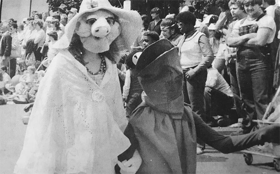 Michelle Noble as Miss Piggy.