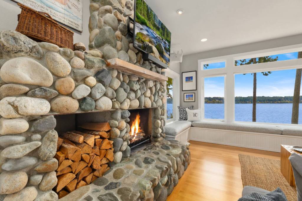 The property has numerous upgrades in amenities, such as refinished oak hardwoods. Photo courtesy of Realogics.