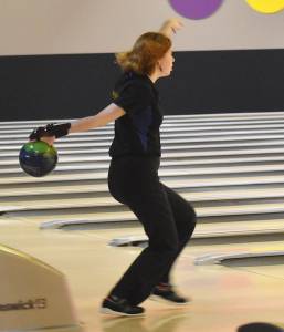 Eagles Lauren Rigby finishes fifth with 448 pins.