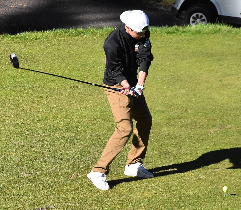 Buc Lane Curtis finishes with a 47 against NK.