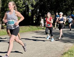 Peter Gammell/Kitsap News Group photos
Runners race in the Trillium Race on Bainbridge Island over the weekend.