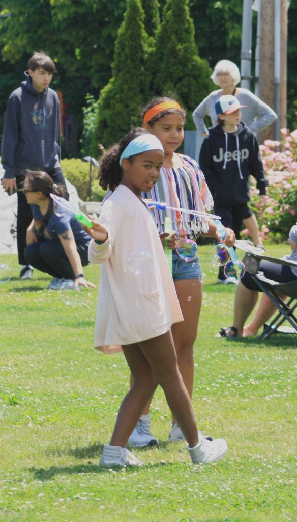 Organizer Gerald Simonsen provided bubble wands for attendees to play with.