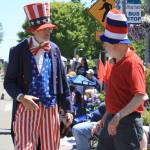 Molly Hetherwick/Kitsap News Group photos
Uncle Sam chats with a patriotic visitor at the parade.