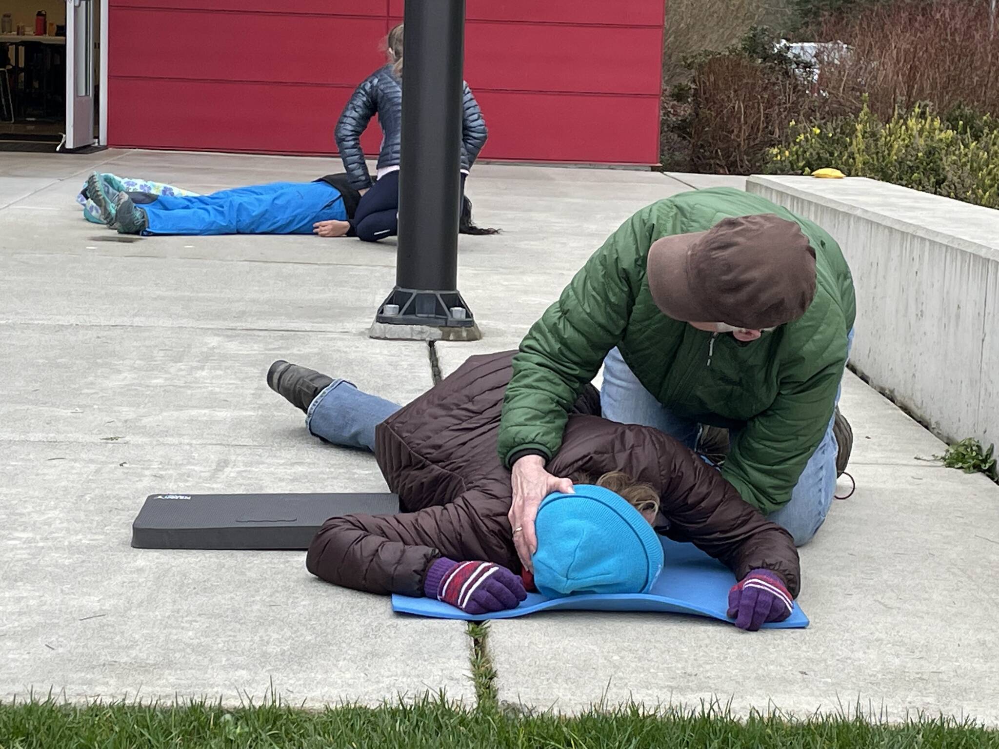Bainbridge Prepares courtesy photo
Participants learn to assess patients vital signs in a February 2024 course.
