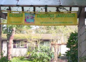 Molly Hetherwick/Kitsap News Group photos
The pedestrian entrance to the Islander Residents Association, a mobile home park in downtown Winslow.
